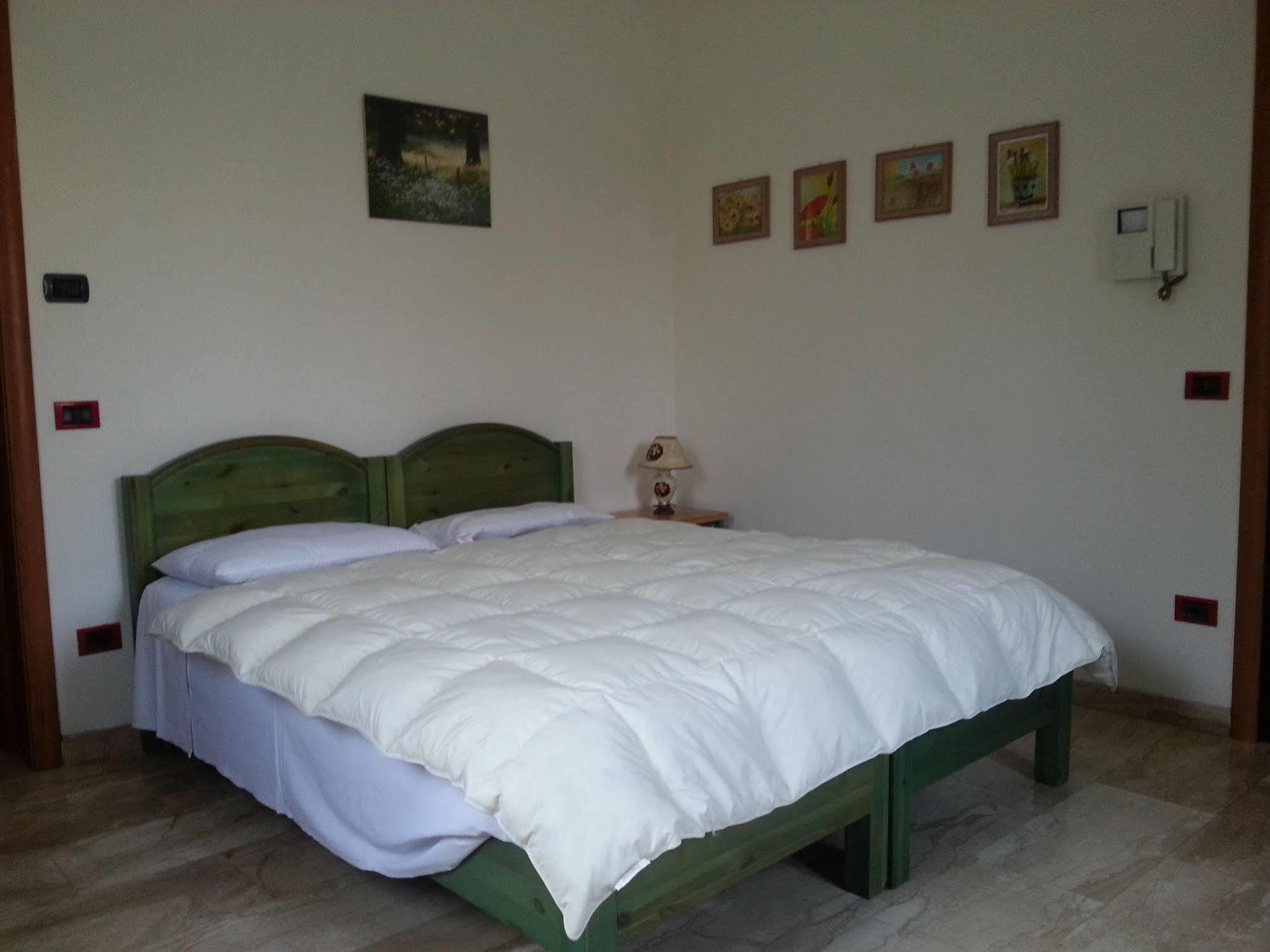 Residence La Vecchia Reggio Reggio nell'Emilia Buitenkant foto