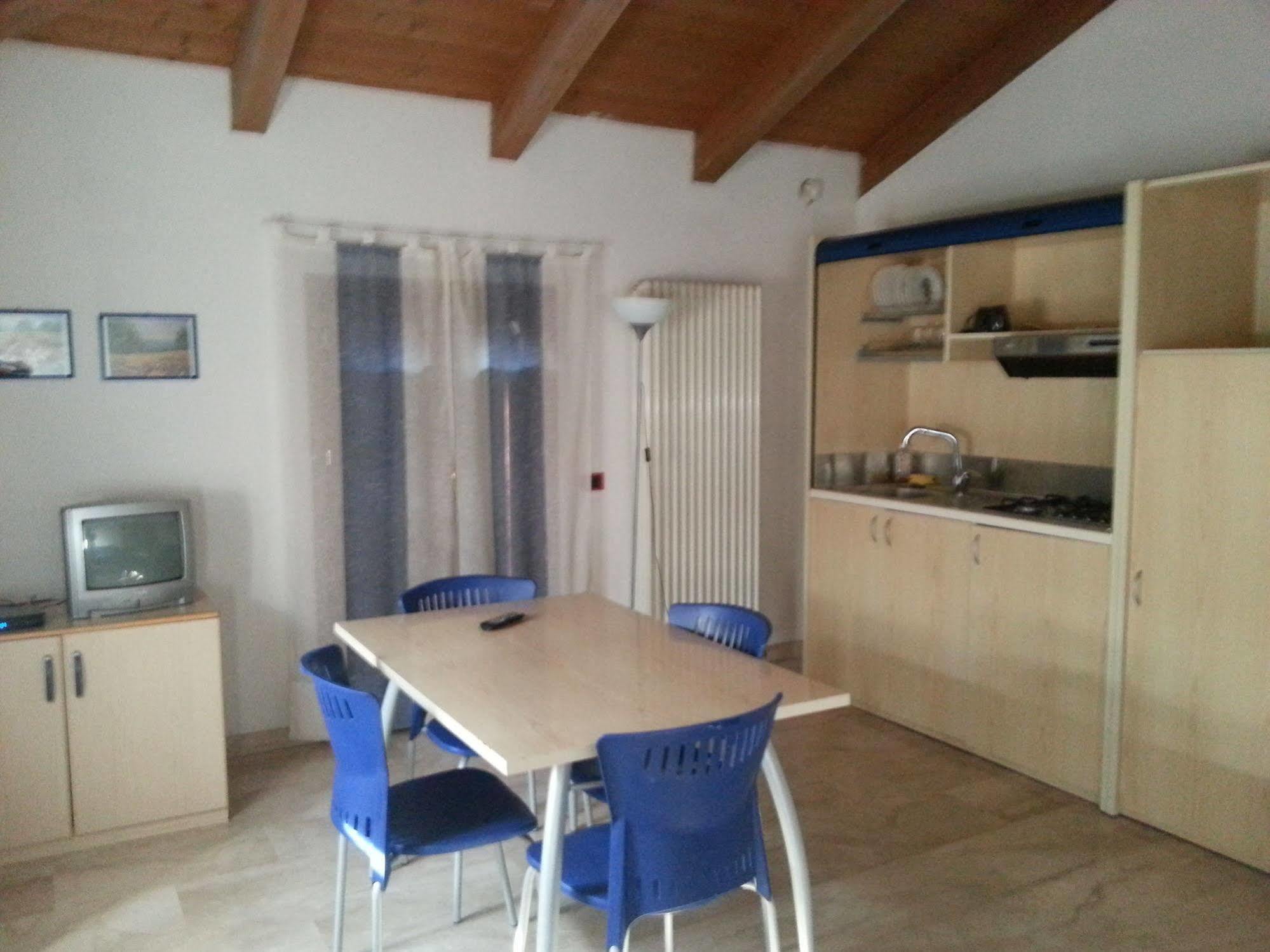 Residence La Vecchia Reggio Reggio nell'Emilia Buitenkant foto
